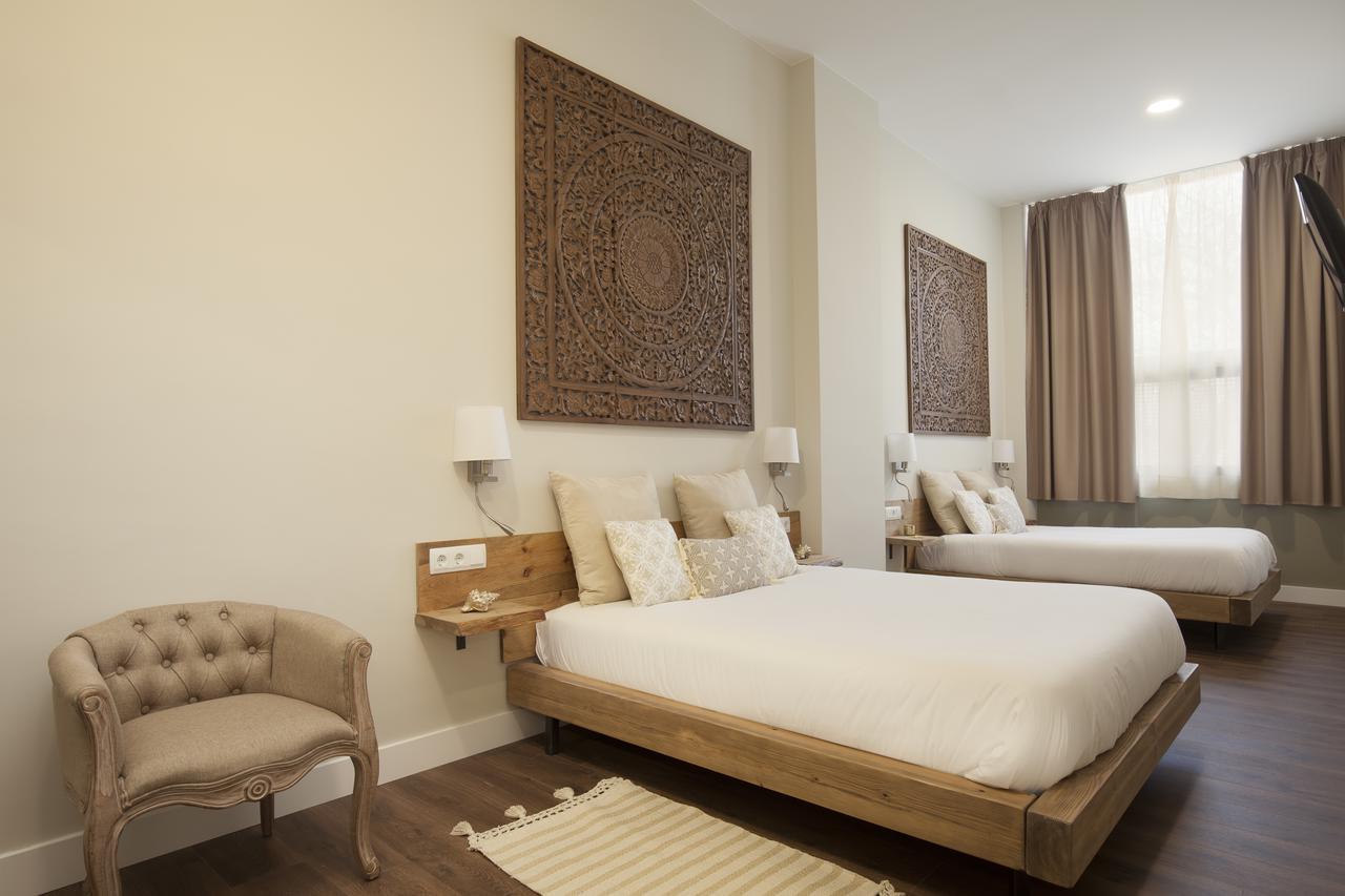 Hotel Radha L'Hospitalet de Llobregat Exteriör bild